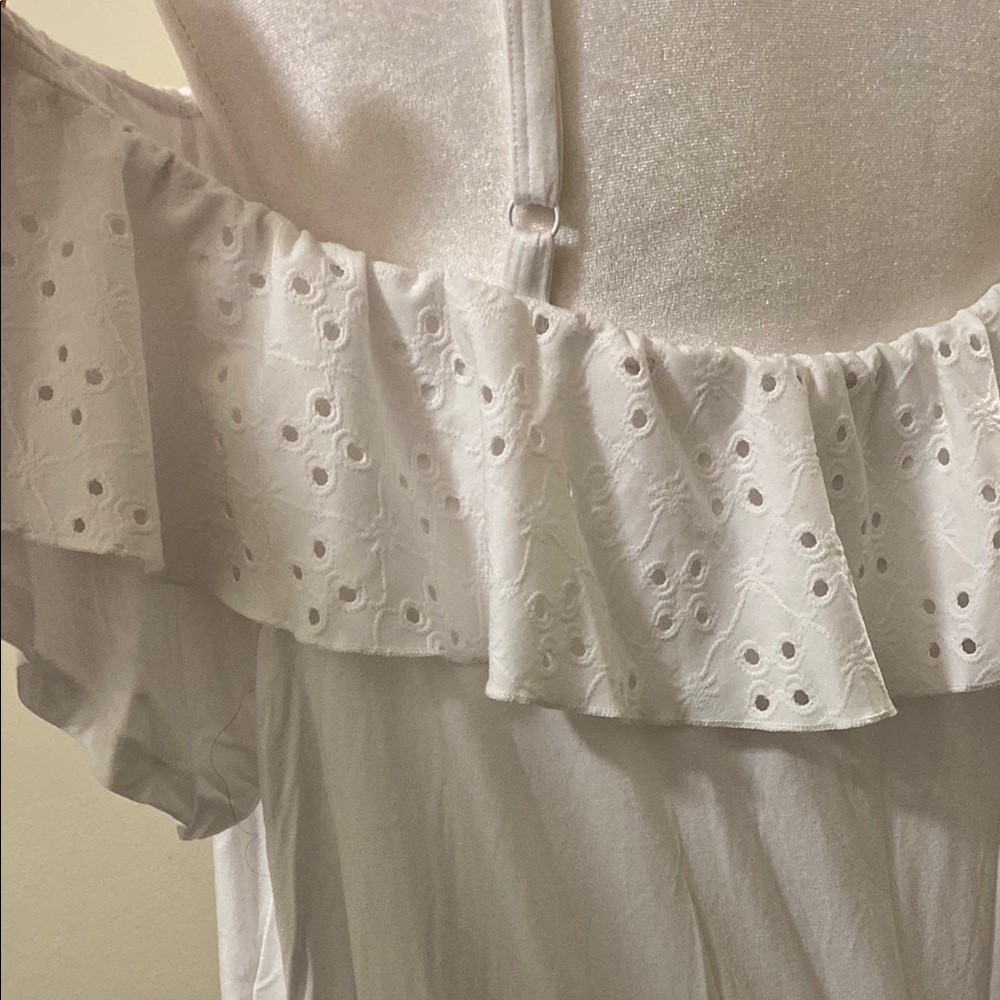 Torrid White Flutter Sleeve Ruffled Blouse - Picture 5 of 7